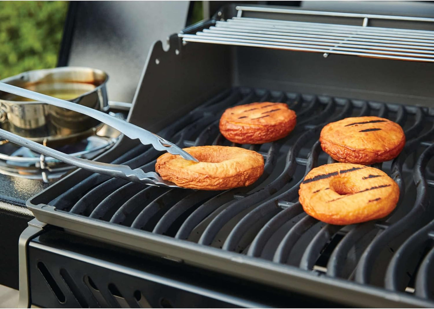 Napoleon Rogue 425 Natural Gas Grill with Range Side Burner, Black, 3 Stainless Steel Main Burners, Durable Heat Control