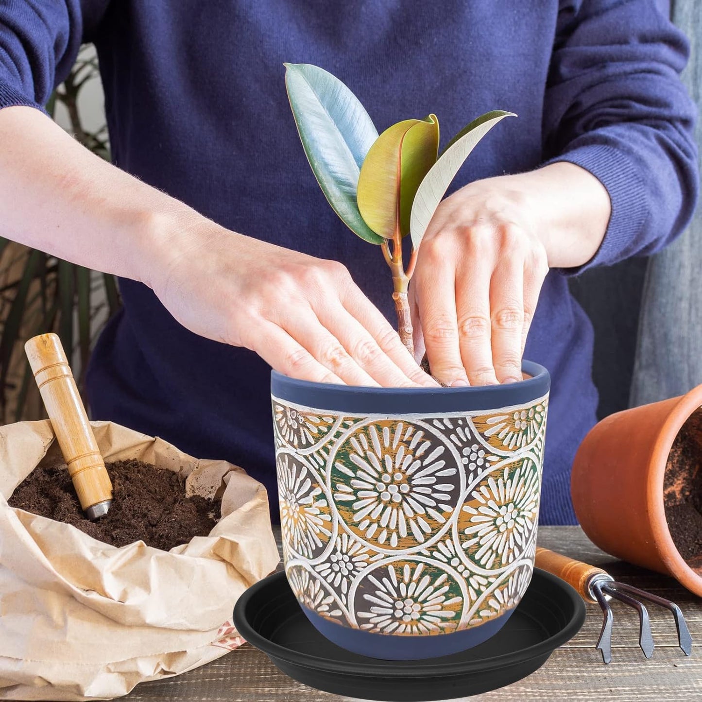 6 Pack of 12 inch Plant Saucer Plant Tray, Plastic Plant Saucer 12 inch, Heavy Duty Plant Tray for Pots, Plant Saucers for Indoors Planter, Garden Water Plate Bowls 10"/11"/12" (Black)