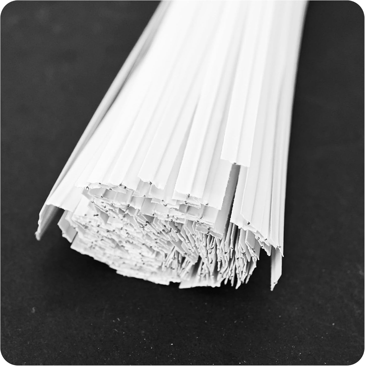 200PCS 6 Inch Kraft Paper Twist Ties, Reusable Cable Ties for Tying Bread, Plant Support, Bread Packaging, Candy Bags and Craft Projects (White)