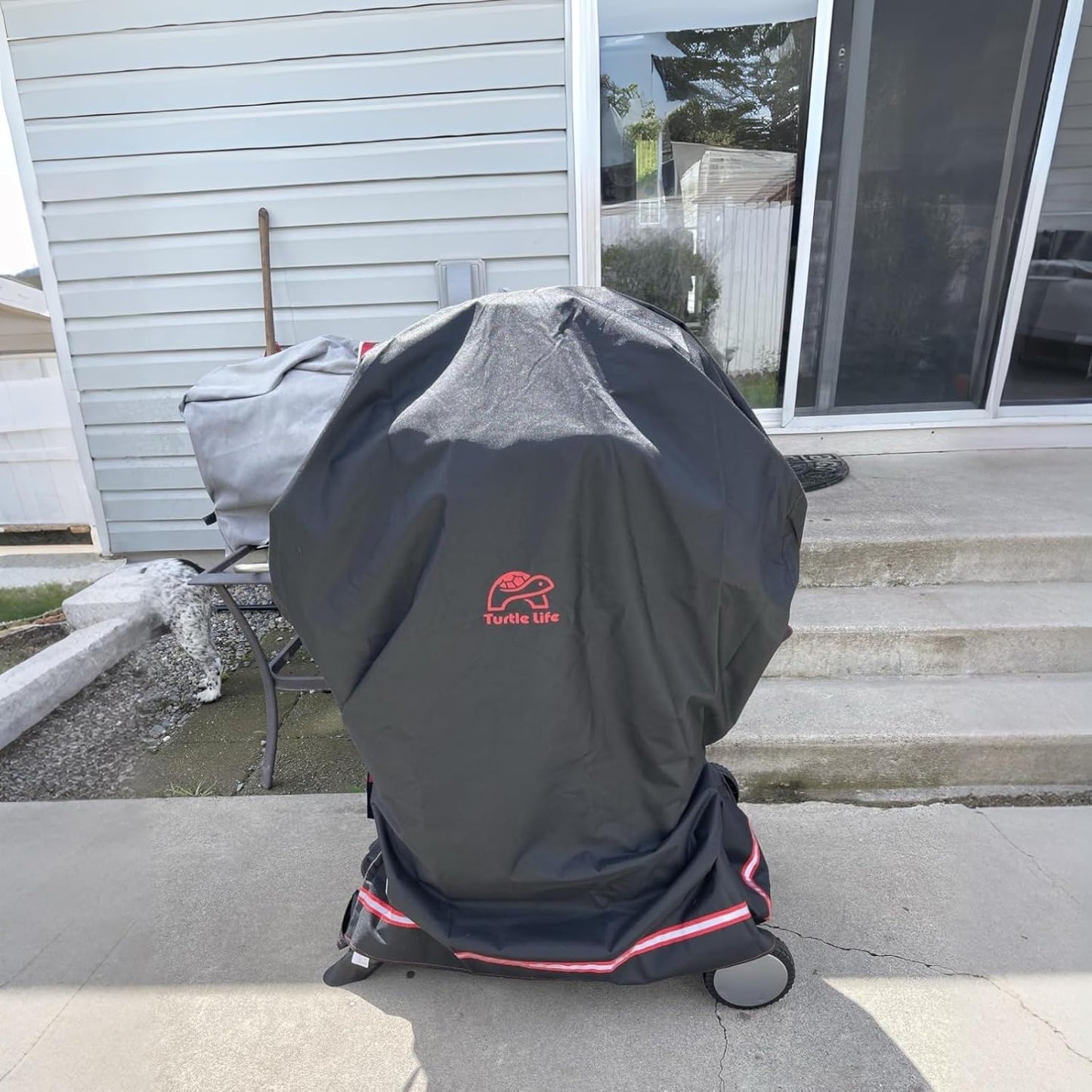 BBQ Grill Cover, 32 Inch Heavy Duty Waterproof 2 Burner Barbecue Gas Grill Covers for Weber Spirit Char-Broil Performance, Black