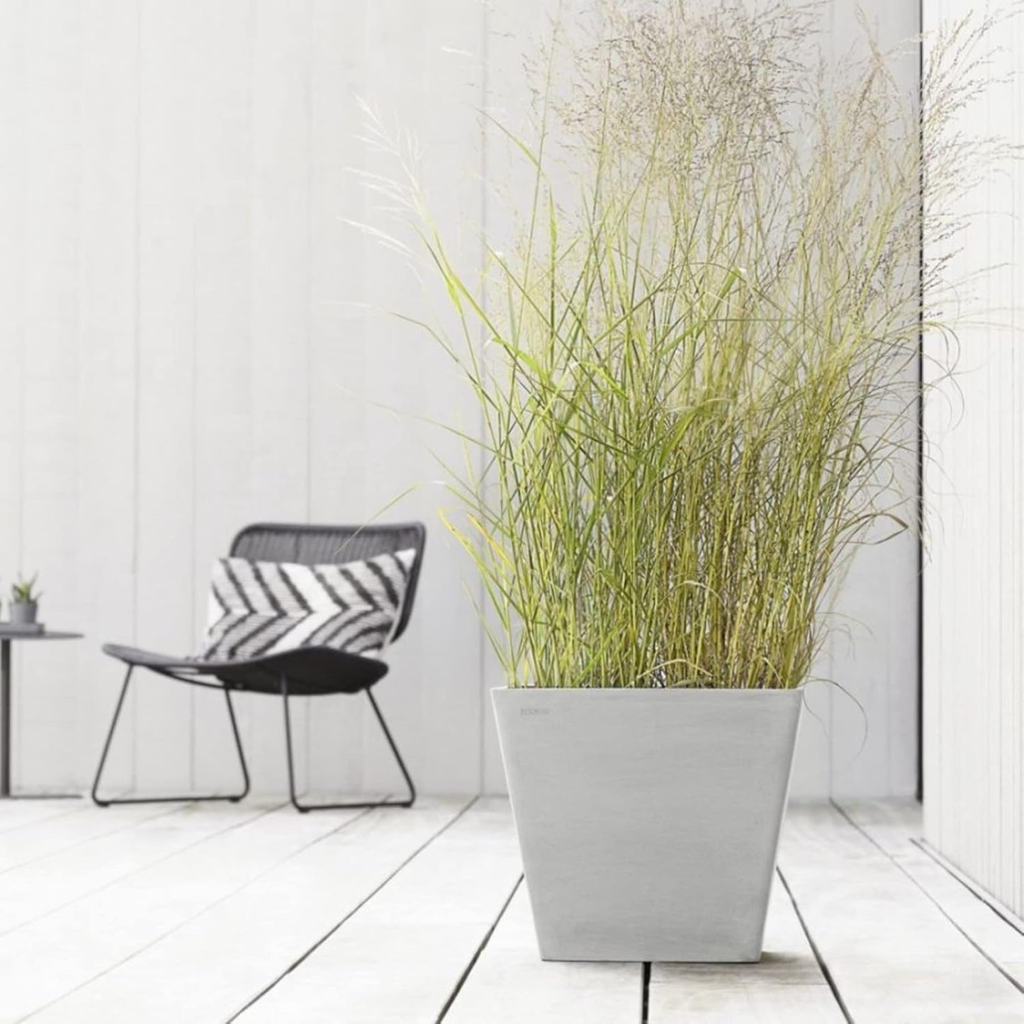 Ecopots Rotterdam Durable Modern Square Indoor/Outdoor Recycled-Based Composite Flower Planter, White Grey, 8"