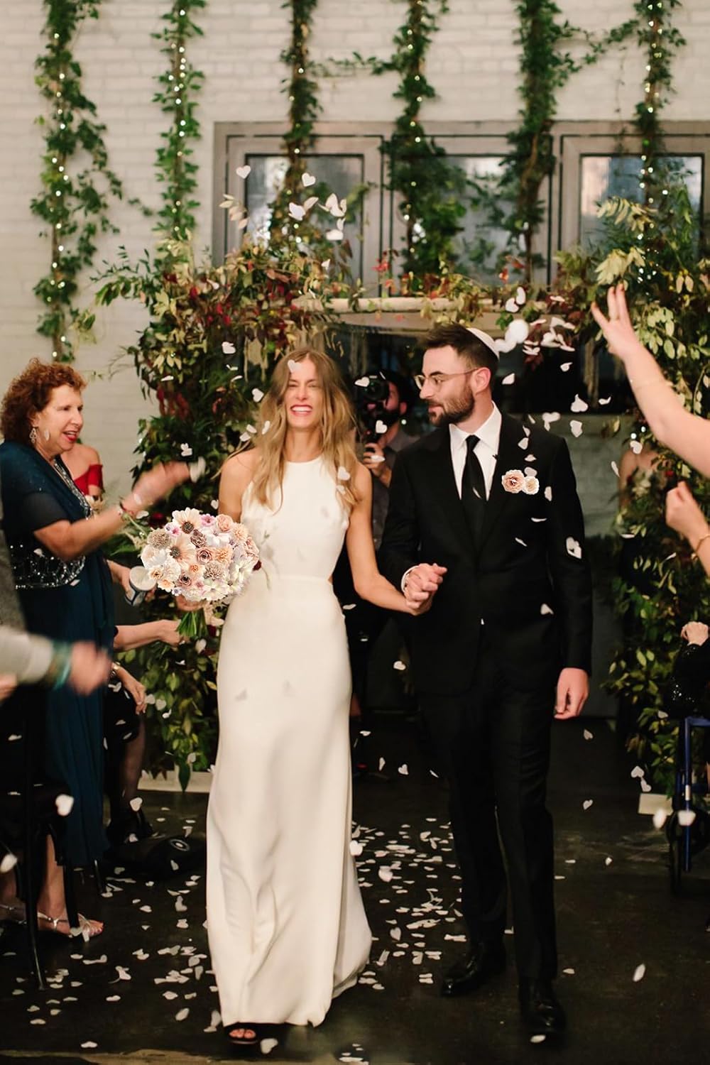 Faux Flower Heads Champagne Small Silk Artificial Flower DIY Fake Mini Flowers Rose Daisy Multicolor Flowers Craft Supplies for Wedding Party Wreath Graduation Season Party Home Decor