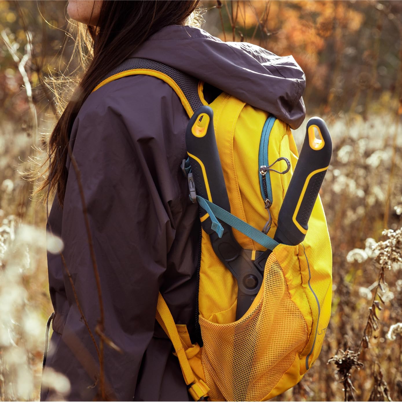 Woodland Tools Duralight Hedge Shears, 16 Inch Lightweight Manual Hedge Clippers with 7.5 Inch Non Stick Blades and Glass-Filled Nylon Handles, Garden Trimmer for Shaping and Precision Cutting