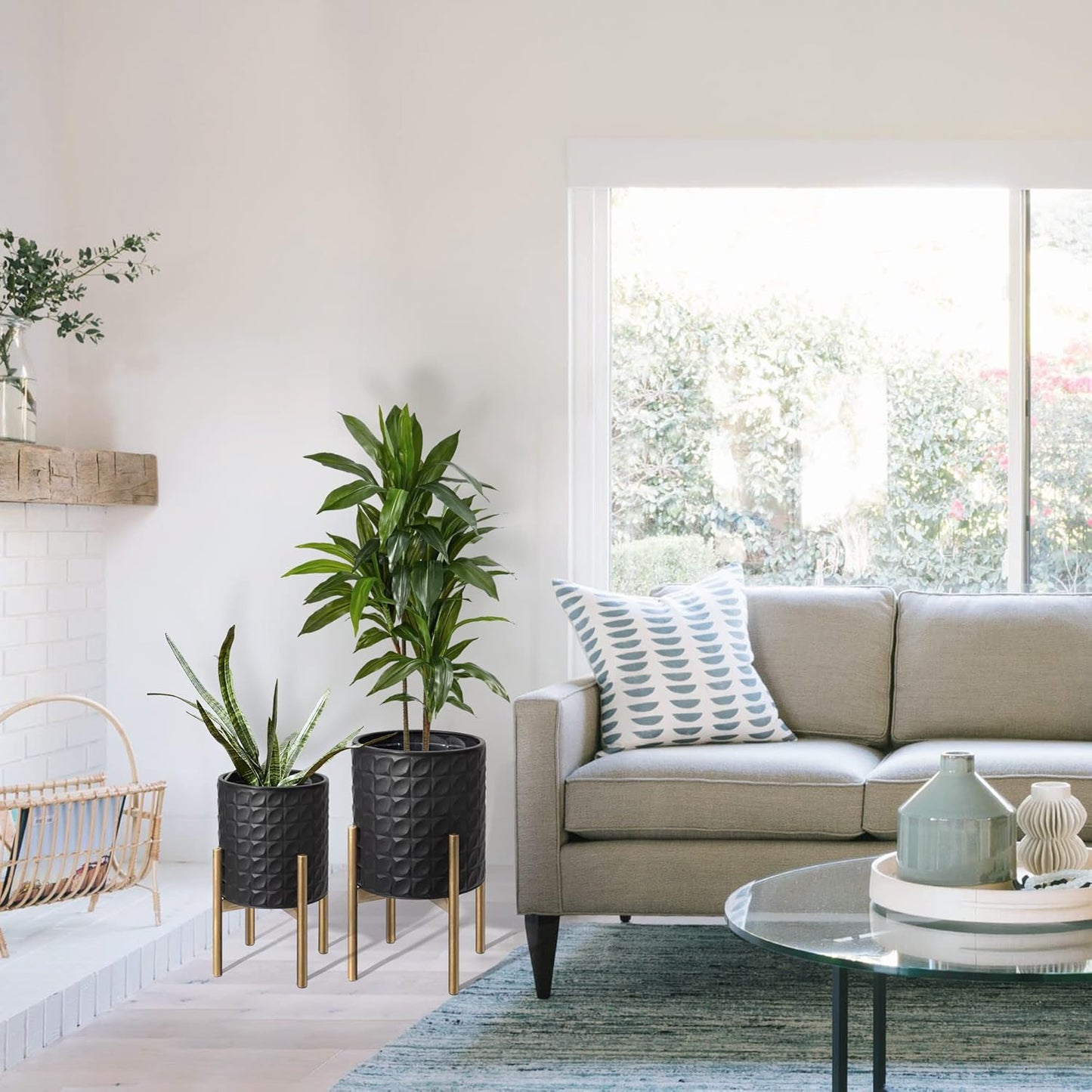 Oakrain Planters for Indoor Plants, Set of 2 Decorative Metal Planter Pots, Mid Century Modern Planter with Stand for Living Room, Office, Garden or Balcony, Black, 8"&10"