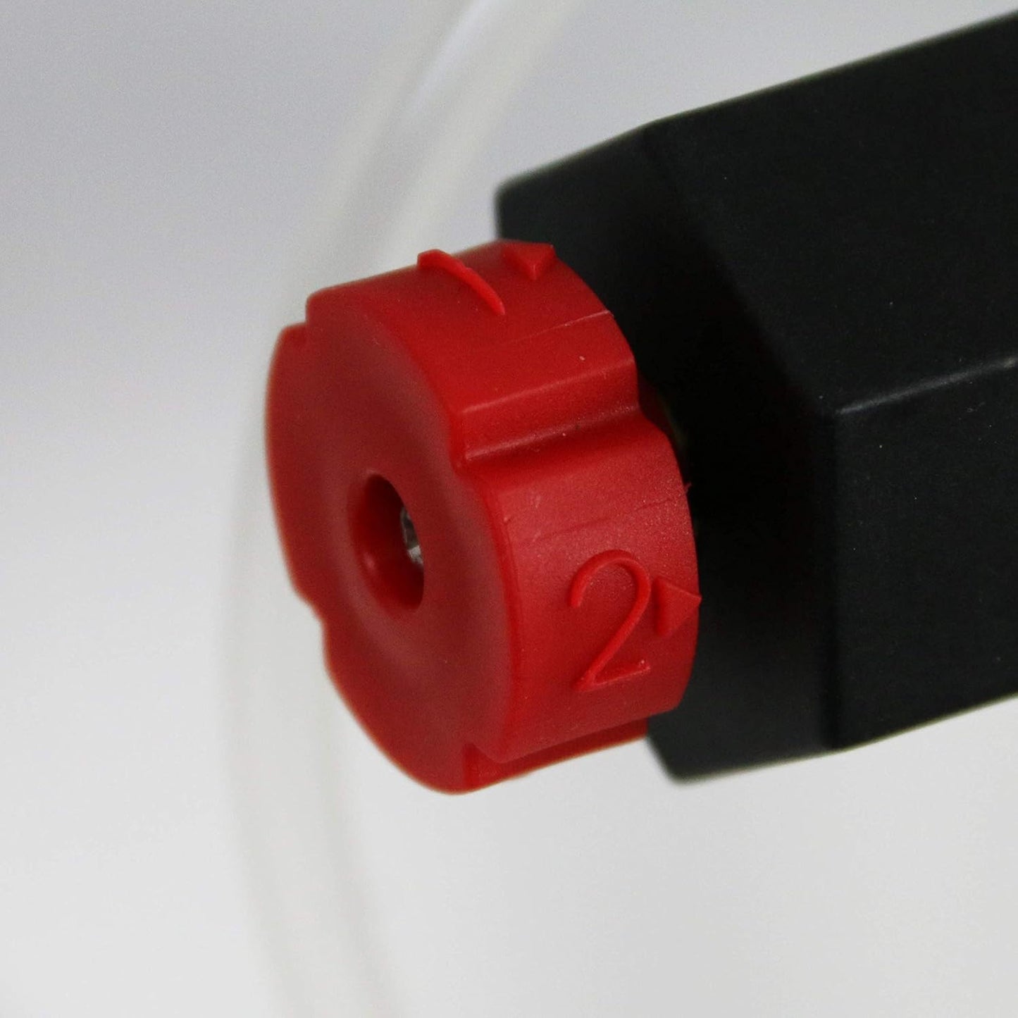 Chapin 4720 2-Gallon HydroFeed in-Line Fertilizing Injection System for Sprinklers and Direct Hose Use, 1-Pack, Translucent White