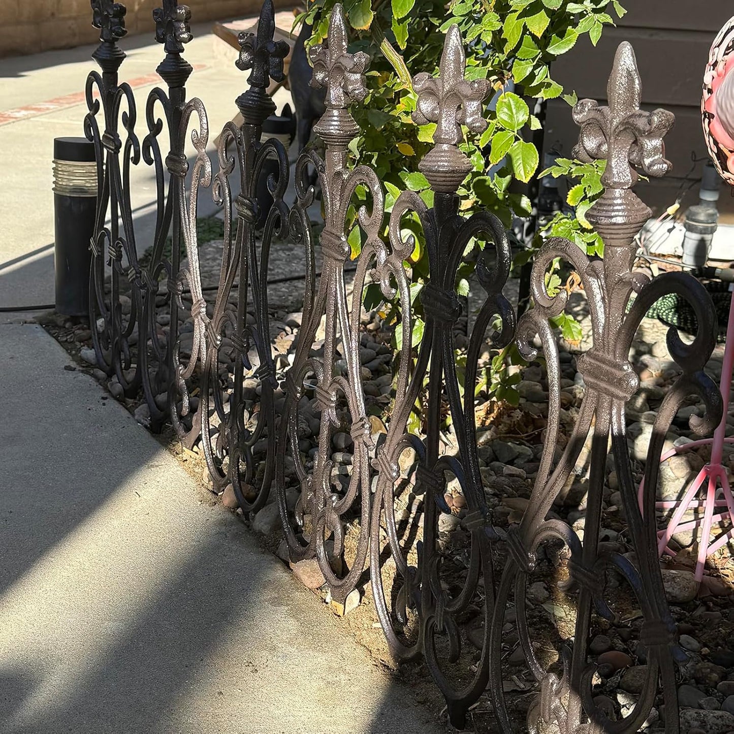 Ornate Cast Iron Garden Edging Fence（28" Tall） - 2 Pack Heavy Duty Metal Border for Lawn, Patio & Landscaping HC8775