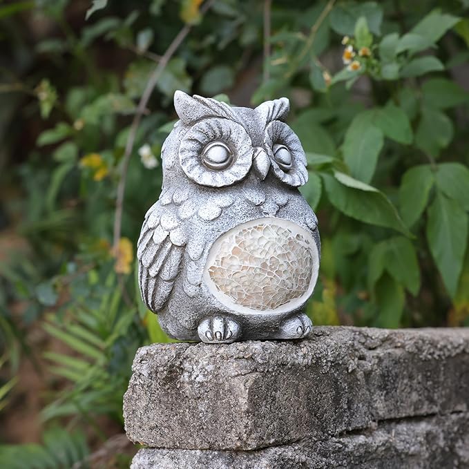 Solar Owl Garden Statues Outdoor Decor Resin Owl Figurine with Solar Light for Patio,Balcony,Yard,Lawn Ornament,Perfect Garden Gift