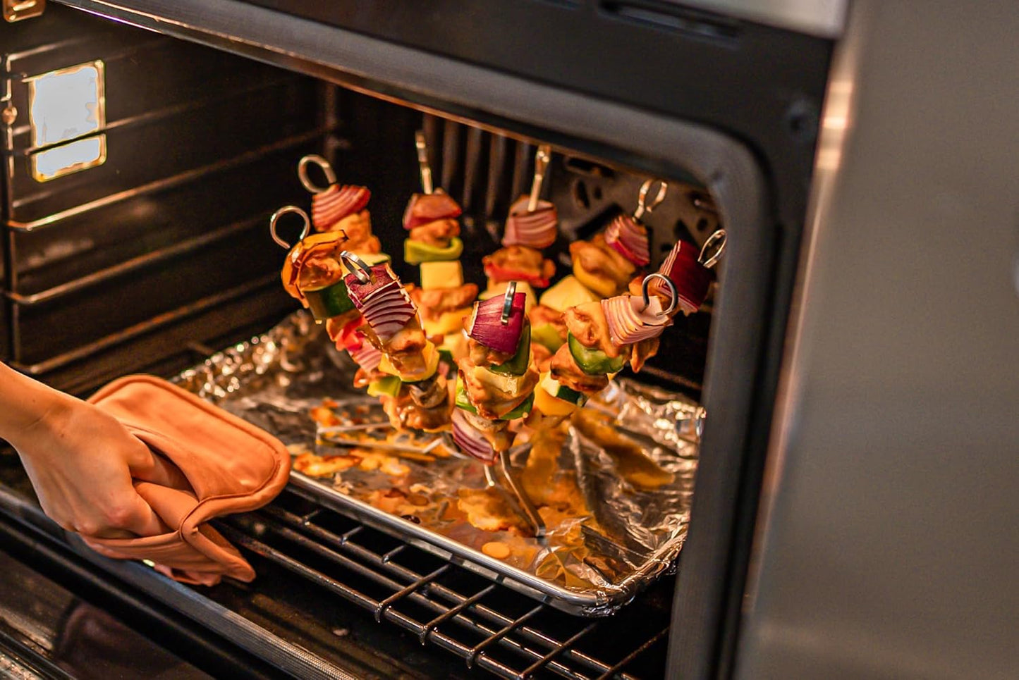 O-Yaki Flat Metal Kabob Skewer for Grilling – Set of 9 BBQ Skewers Stainless Steel with Storage Bag, Dishwasher Safe Skewers with Hook Handle & Sharp Tip for Outdoor BBQ, Cookouts & Oven Use – 9 Inch