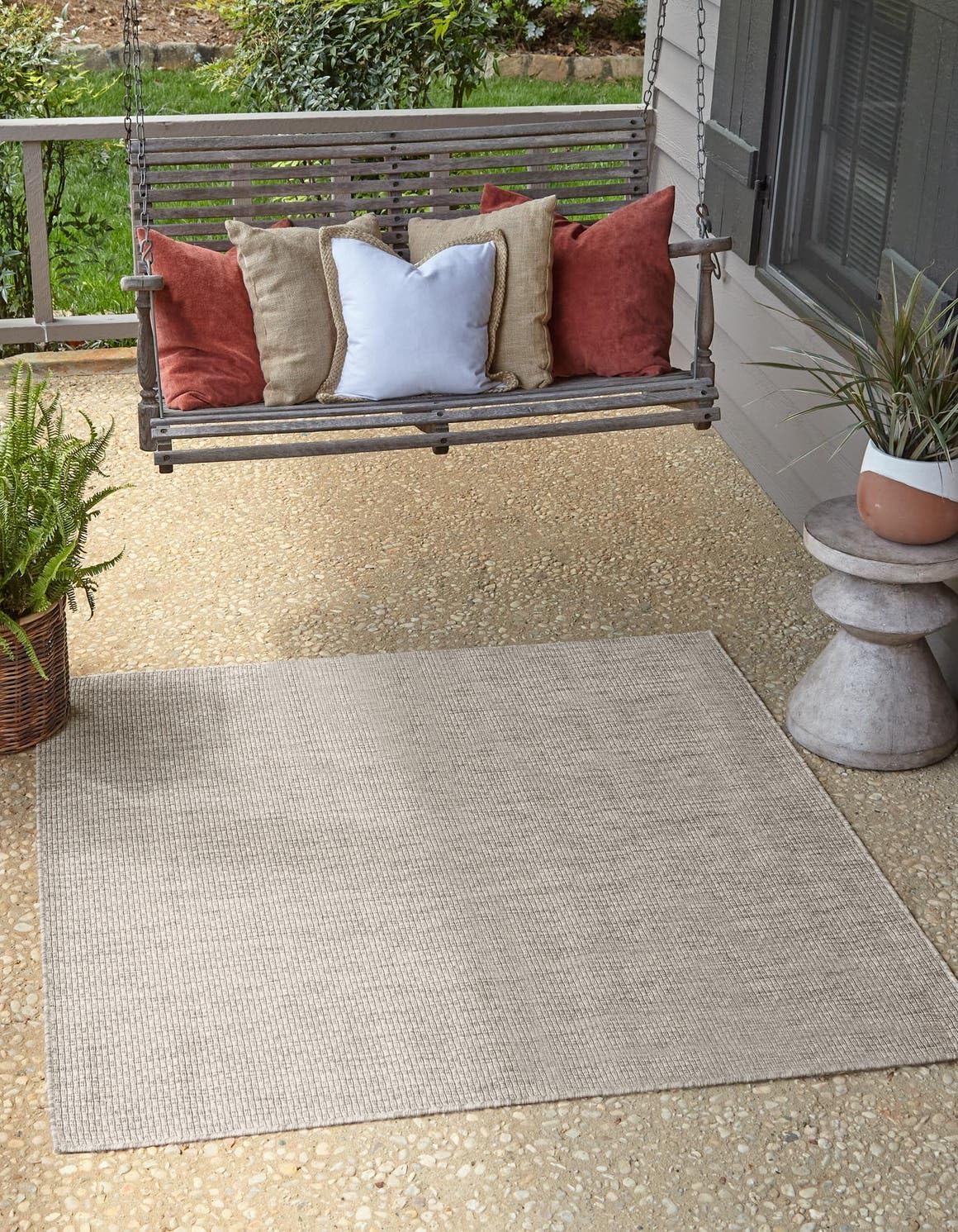 Unique Loom Outdoor Solid Collection Area Rug (6' 1" Square Light Gray/Ivory)