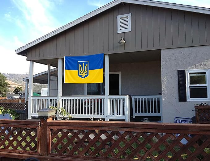 Ukraine Trident Flag 3x5FT Ukrainian Coat of Arms National Polyester Banner With 2 Grommets Fade Resistant Vivid Color For Patriotic Festival Events Party Decoration