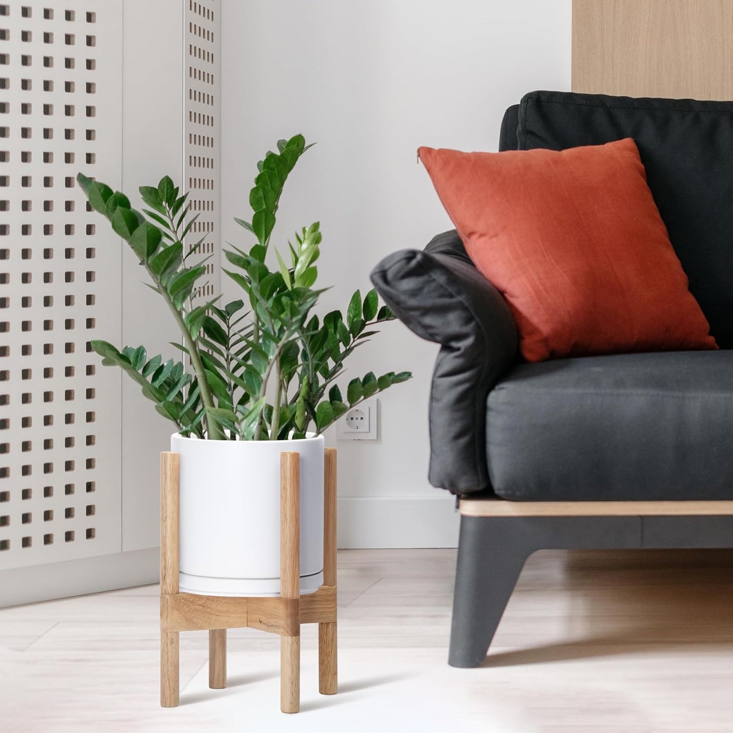 D'vine Dev Ceramic Planter with Natural Stand - 8 Inch Modern Round Flower Pot with Wood Planter Holder, White, 55-B-N-1