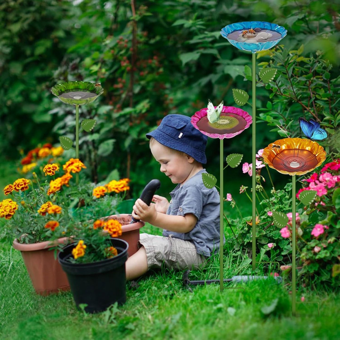 Bee Watering Station for Garden, 4 Pack Bee Drinking Station with Heart-Shaped Flower, Metal Butterfly Feeder Bee Baths for Outdoor Garden Yard Decor (Blue,Yellow)