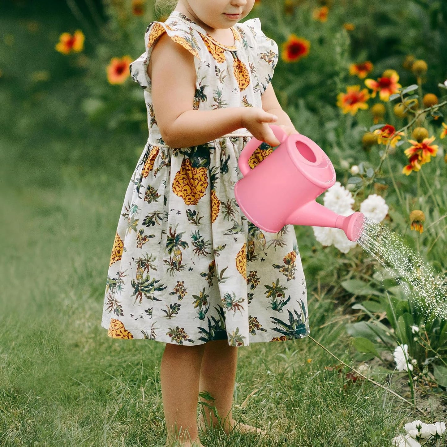 Small Watering Can for Kids, 700ml/23.7 Oz Plastic Watering Can for Indoor Plants Garden Flower (Yellow)