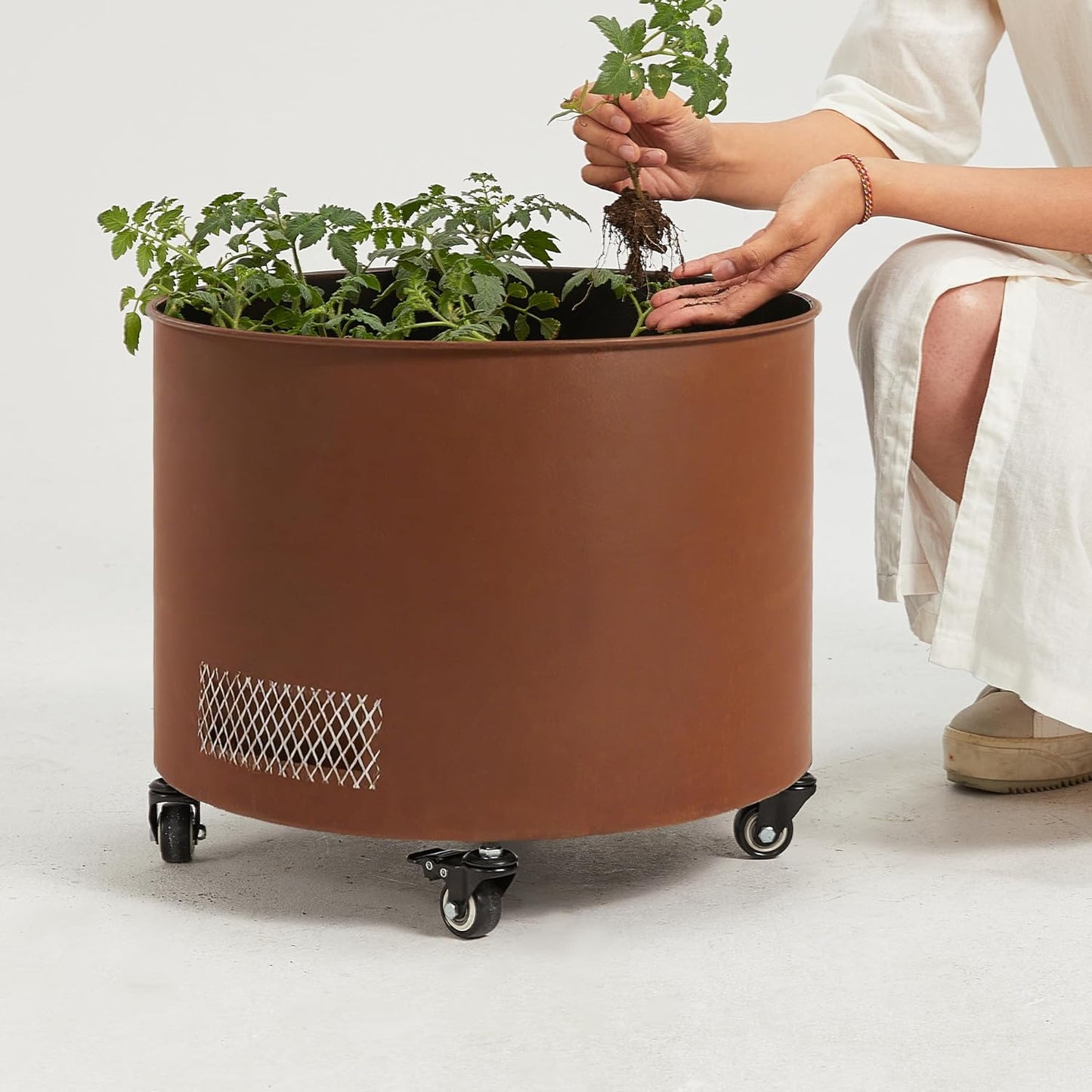 Steel Planter with Wheels - 14.6" Weathering Raised Garden Bed for Tomatoes & Vines, 360° Swivel Indoor/Outdoor Use, Thick-Gauge Rust-Resistant Metal Trough (Brown)