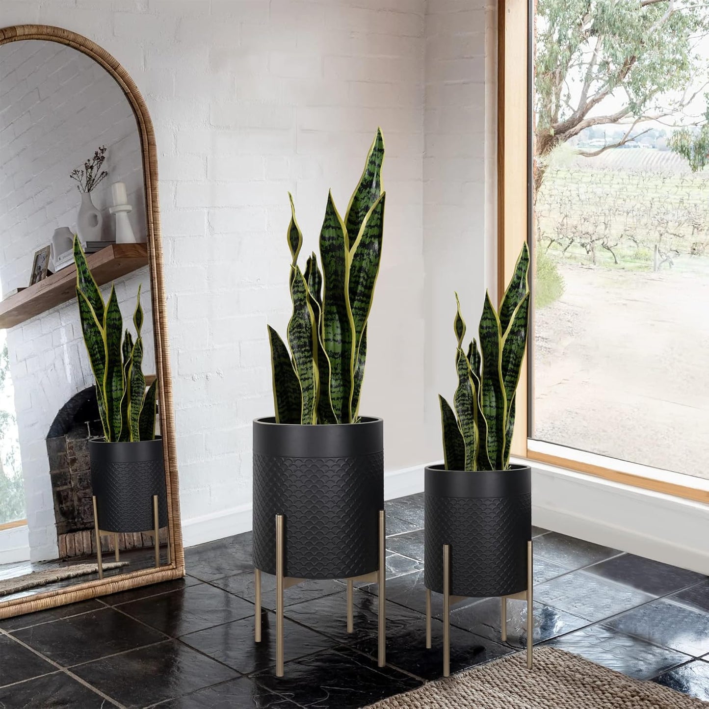 Oakrain Planters for Indoor Plants, Set of 2 Mid Century Modern Planter with Stand, Decorative Metal Planter Pots for Living Room, Office, Garden or Balcony, Black, 10"&12"