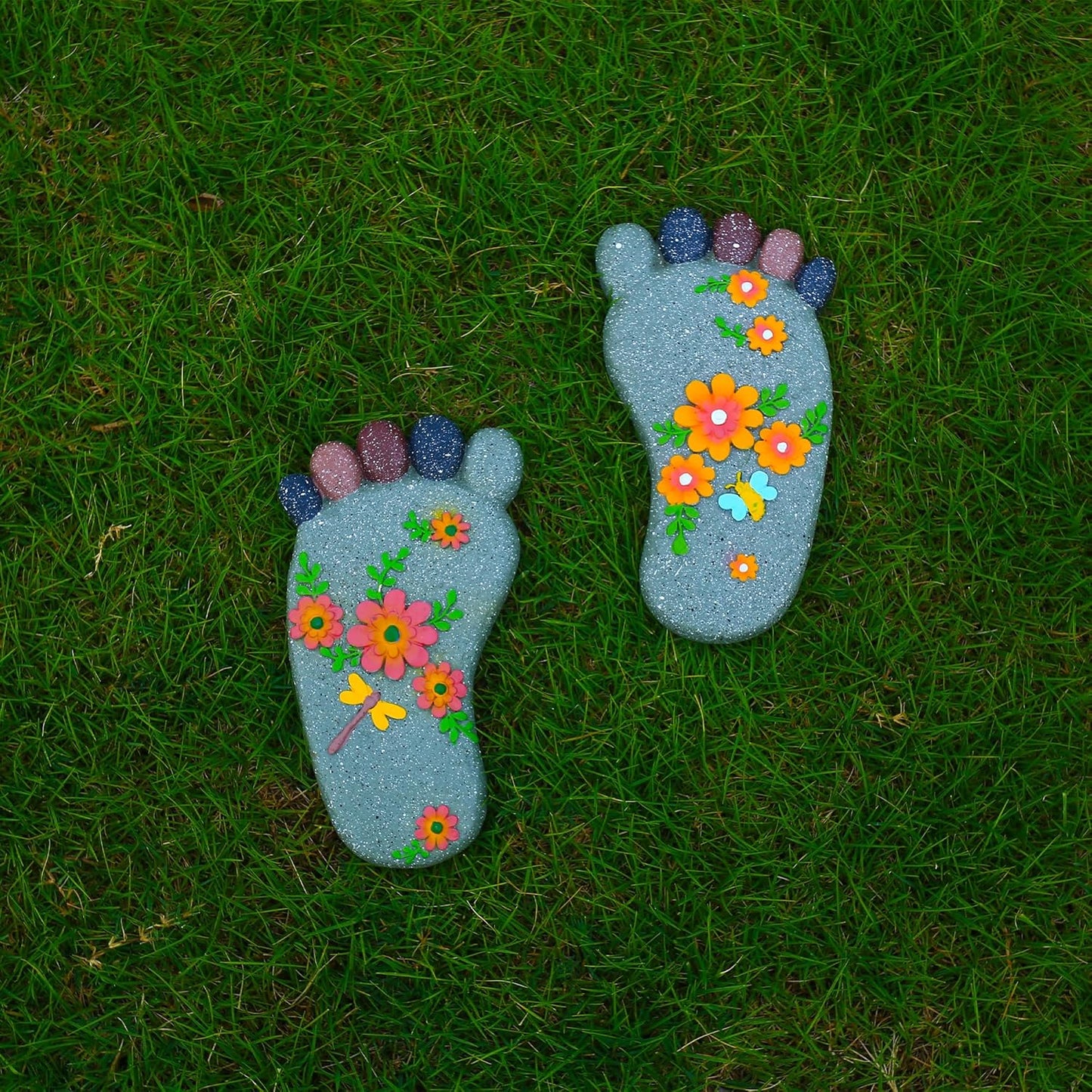 Stepping Stones - Resin Footprint Shaped Set of 2 (Light Gray)