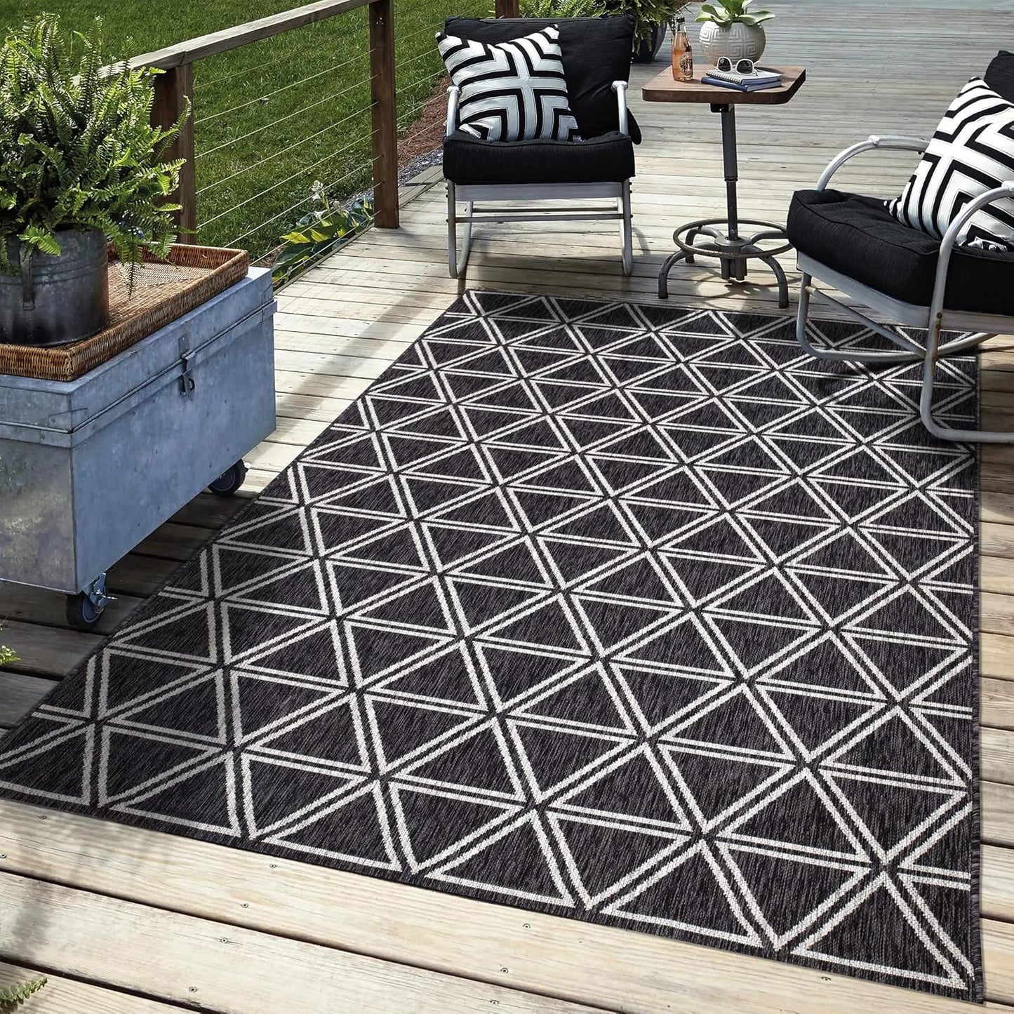 Keen Home Design Outdoor Rug - 5x8 Washable Indoor/Outdoor Rug for Patio, Balcony, Kitchen, Garden, Beach, Deck and Porch. Size: 5'3" x 7'7"