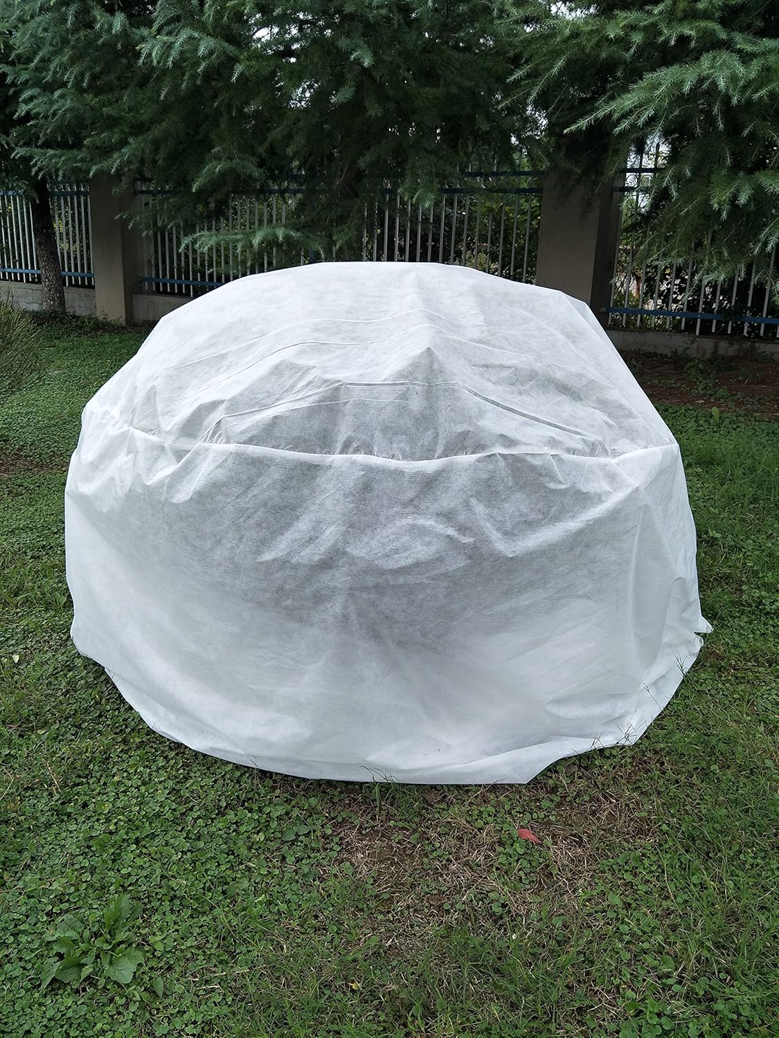 Agfabric Plant Covers Freeze Protection H39 xDia39 0.9oz Freeze Cloths for Plants Plant Frost Protection Covers Drawstring Bags Shrub Jacket,White,4 Pack