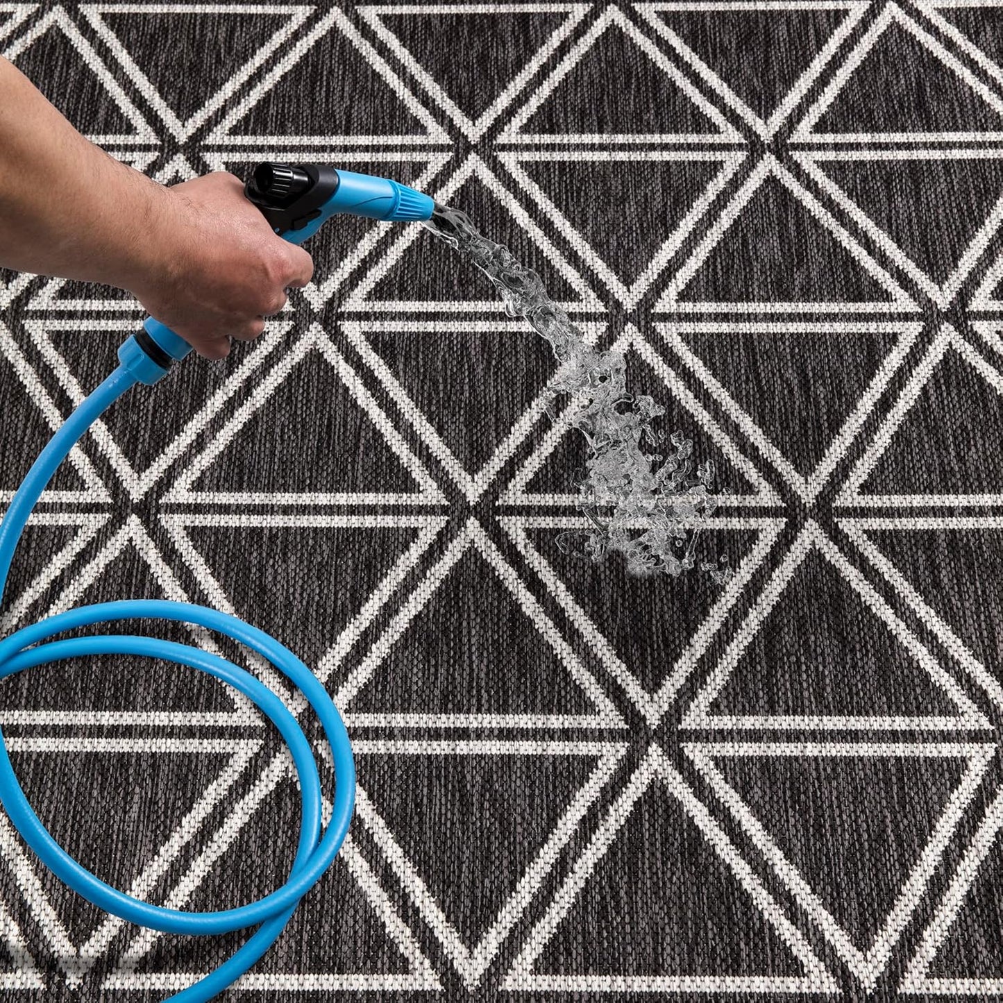 Keen Home Design Outdoor Rug - 5x8 Washable Indoor/Outdoor Rug for Patio, Balcony, Kitchen, Garden, Beach, Deck and Porch. Size: 5'3" x 7'7"