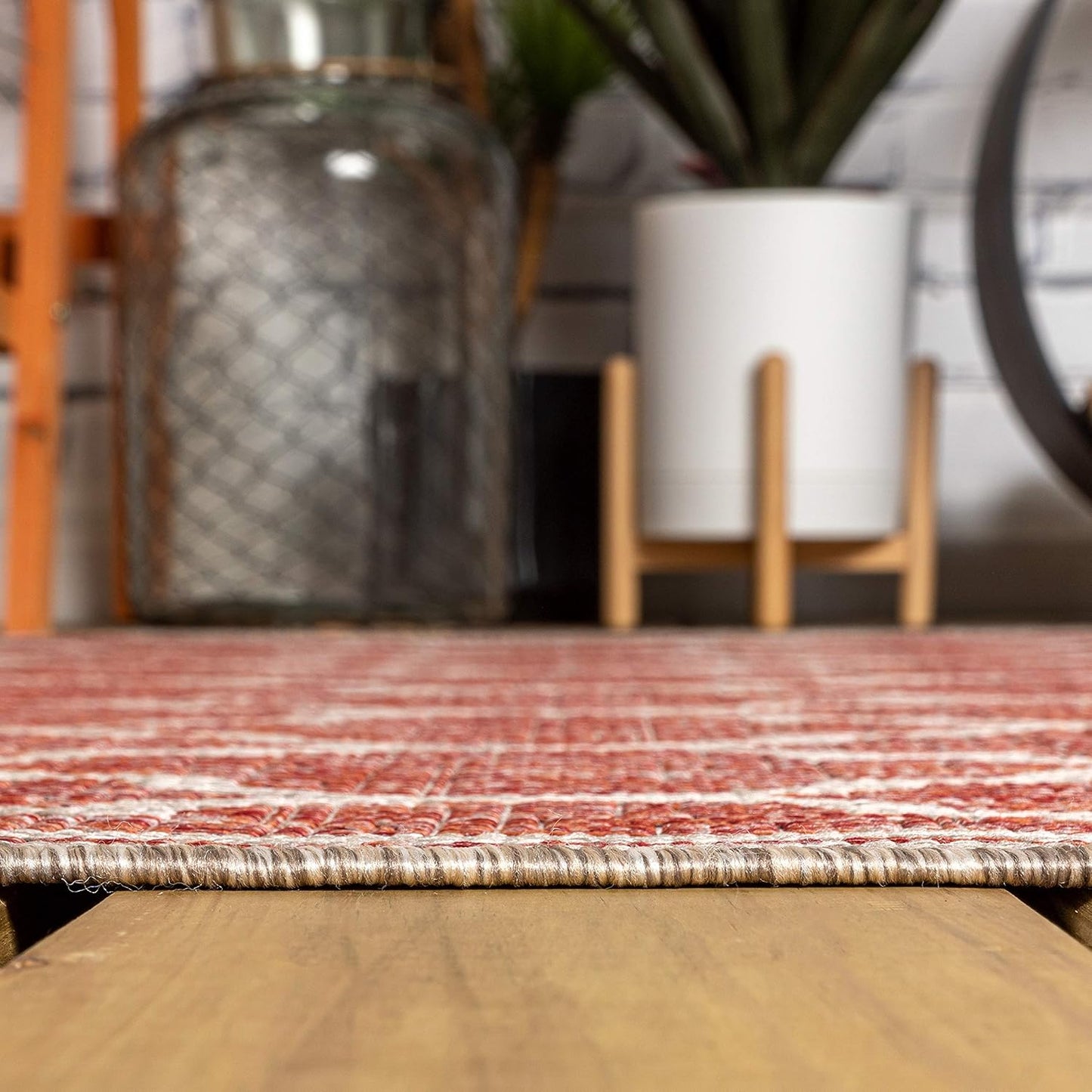 Eyely BMS109C-4R Santa Monica Trebol Moroccan Trellis Textured Weave, Pet Friendly, Non-Shedding, Stain Resistant, Easy-Cleaning, Red/Beige, 4' Round, Indoor/Outdoor, Area Rug