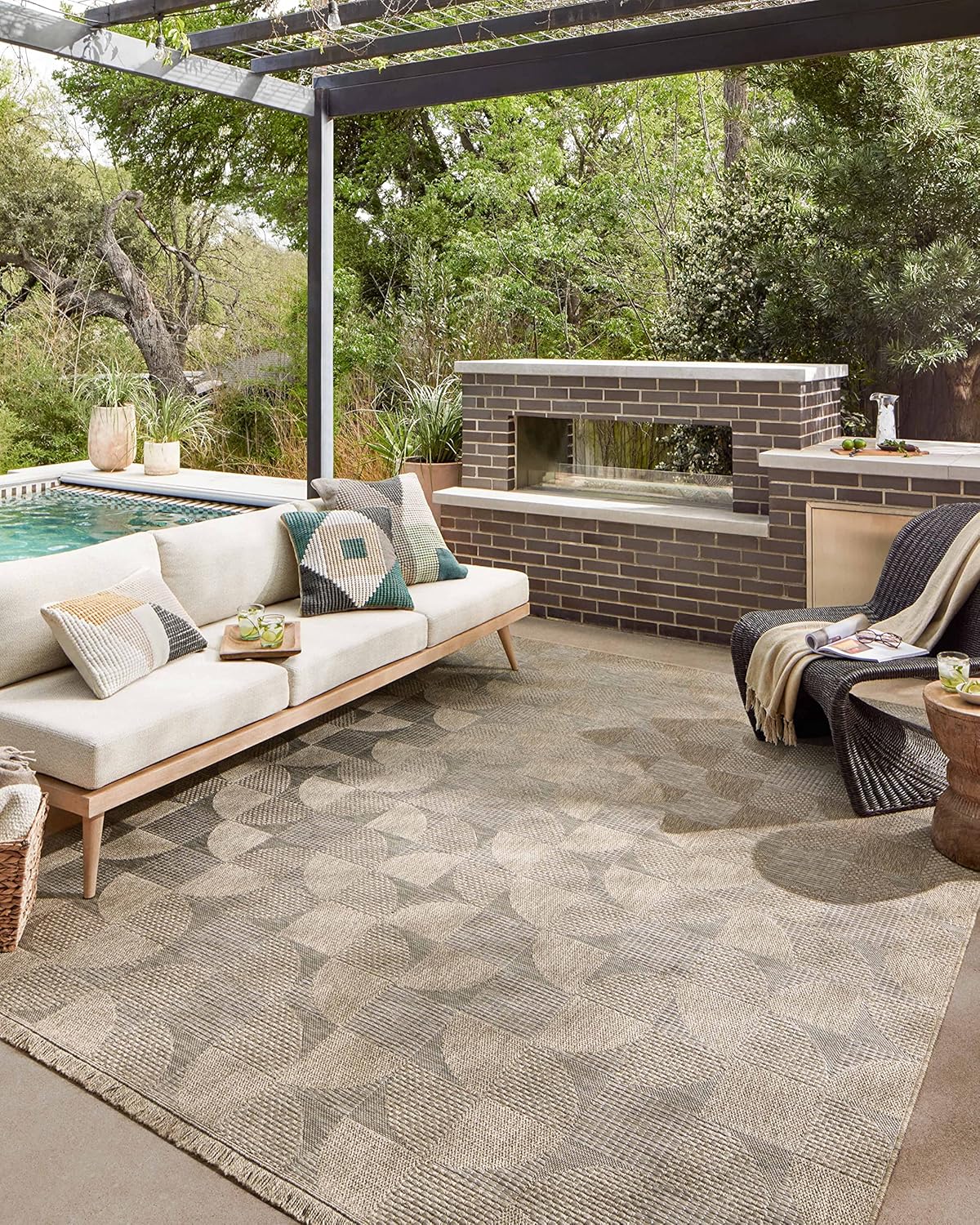 Loloi Dawn Collection Indoor/Outdoor DAW-08 Beige 2'-3" x 10'-0" Runner Rug