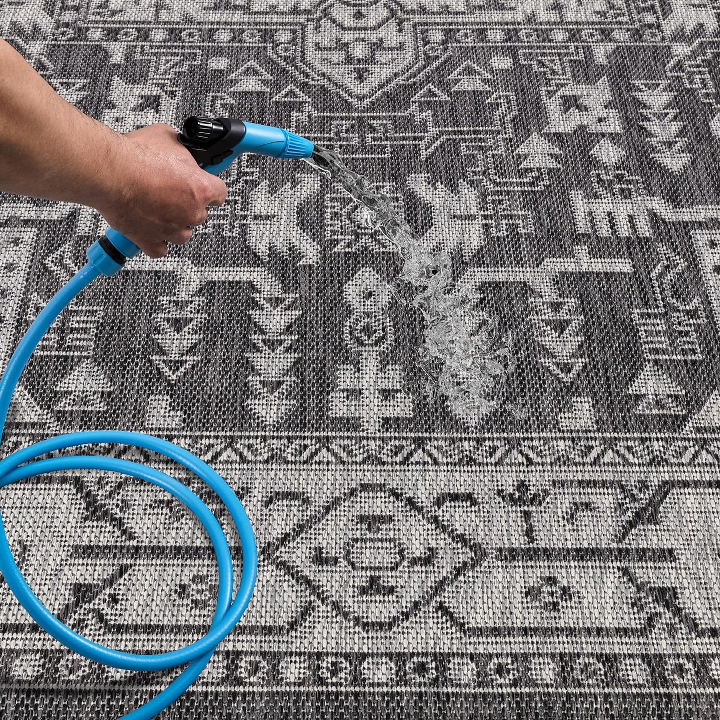 Keen Home Design Terrace Outdoor Round Rug - 5ft Round Washable Indoor/Outdoor Rug for Patio, Kitchen, Balcony, Beach, Garden, Deck and Porch, Size: 5'3" Round