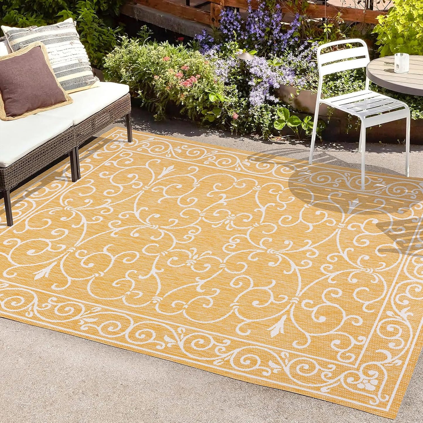 JONATHAN Y SMB106L-5 Charleston Vintage Filigree Textured Weave Indoor Outdoor Area Rug, Classic Traditional Easy-Cleaning,Bedroom,Kitchen,Backyard,Patio,Non Shedding, 5 X 8, Yellow/Cream
