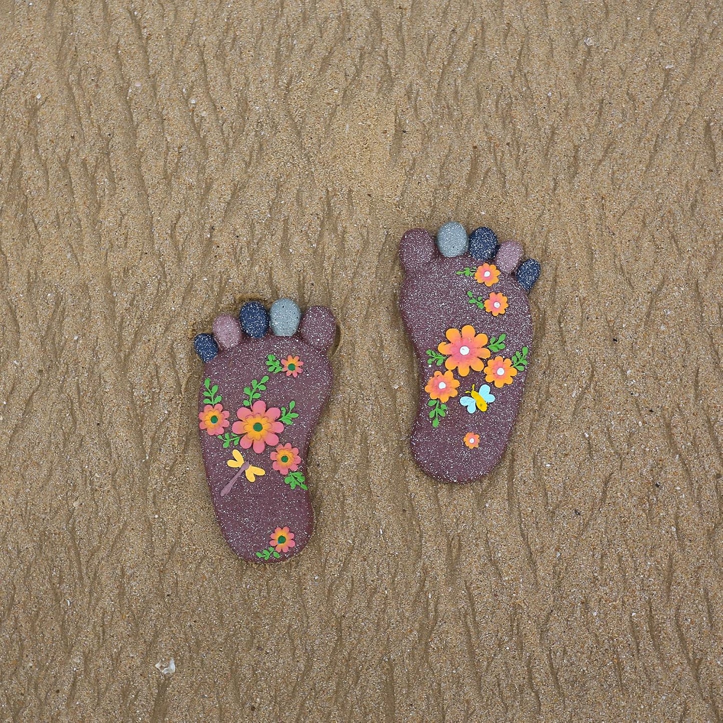 Stepping Stones Outdoor - Garden Decorative Stones for Patio, Deck, Garden or Sidewalk Home Decor Footprint Shaped Stepping Stones Set of 2 （Dark Brown）