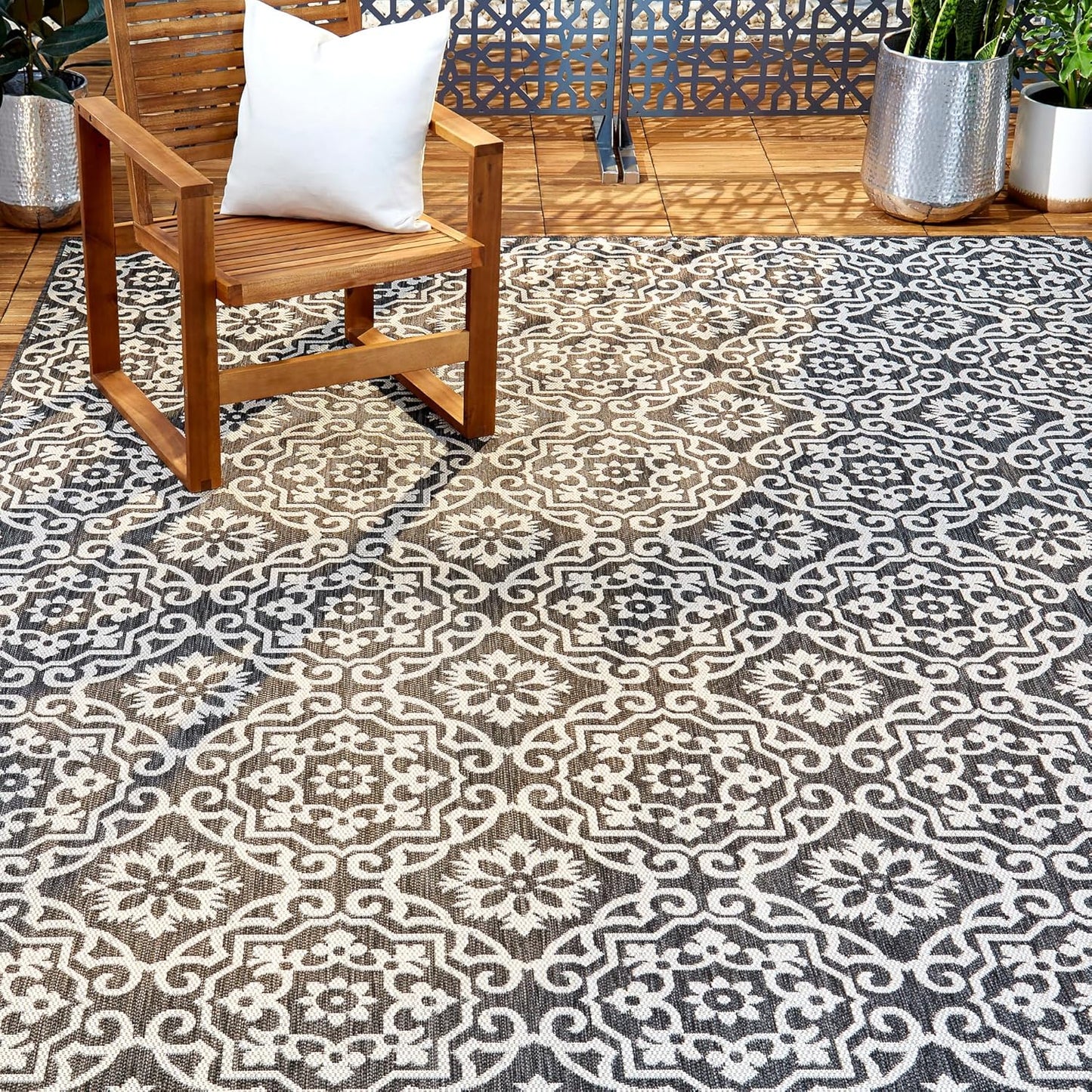 Nicole Miller New York Patio Country Julia Transitional Geometric Indoor/Outdoor Area Rug, Black/Grey, 9'2"x12'5"